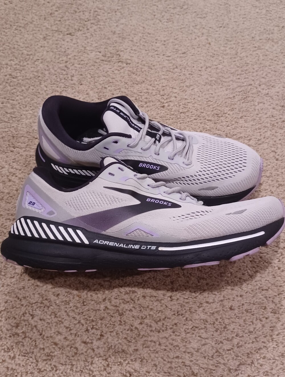 Brooks Adrenaline 23 GTS Women's Running Shoes - Light Gray / Violet Size 10